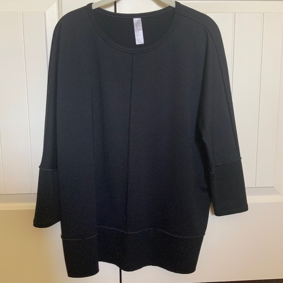 SPANX Perfect Length Dolman Sleeve Top - Picture 1 of 3